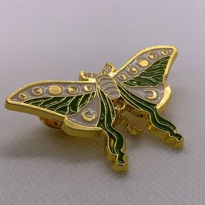 Brand new Butterfly Brooch Pin Gold plated